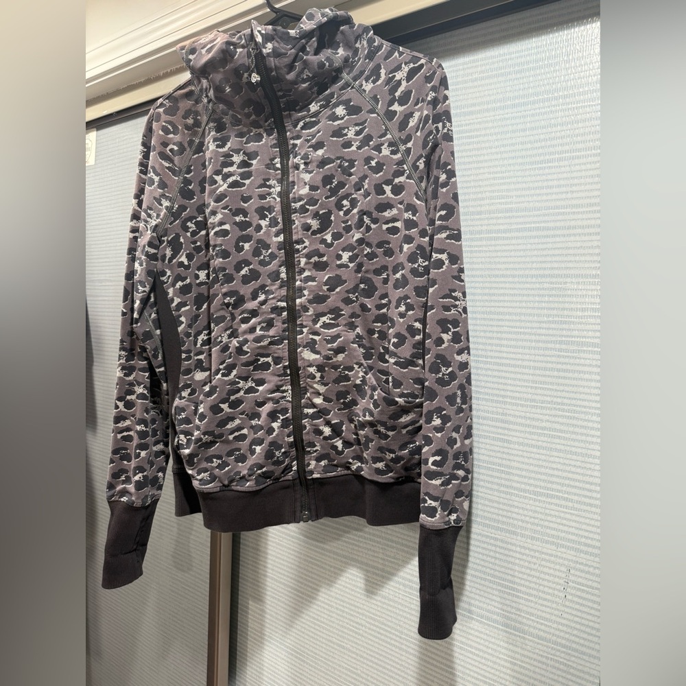 Lululemon Athletica Gray Leopard Print Jacket